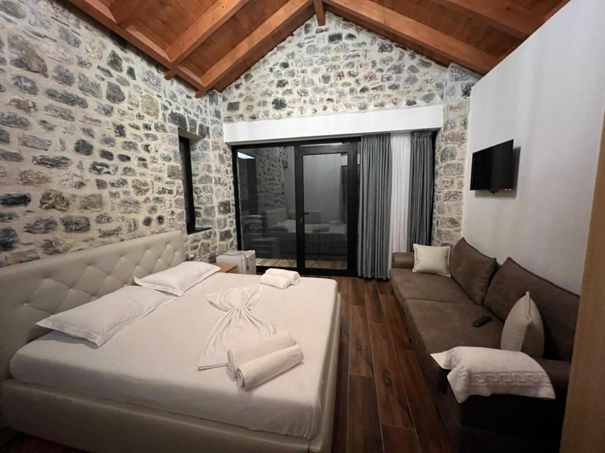 Bujtina Vrenezi Hotel Peshkopi Eksteriør billede