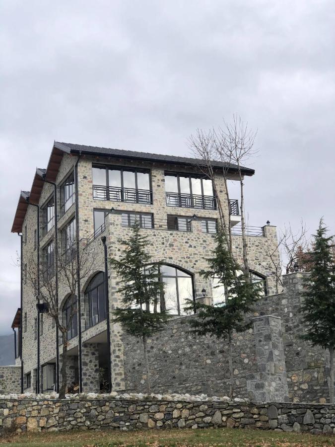 Bujtina Vrenezi Hotel Peshkopi Eksteriør billede