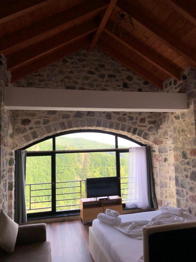 Bujtina Vrenezi Hotel Peshkopi Eksteriør billede